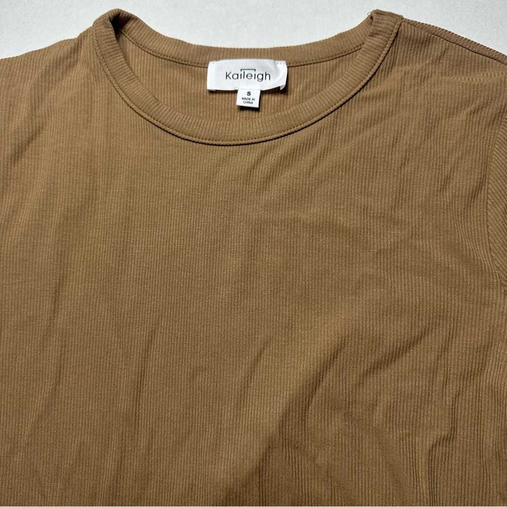 Kaileigh Women’s Brown Short Sleeve T Shirt Size Small